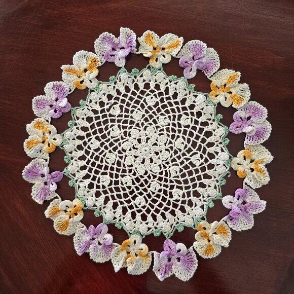 Vintage Doily Hand Crochet Pansy Floral Border - Picture 1 of 7